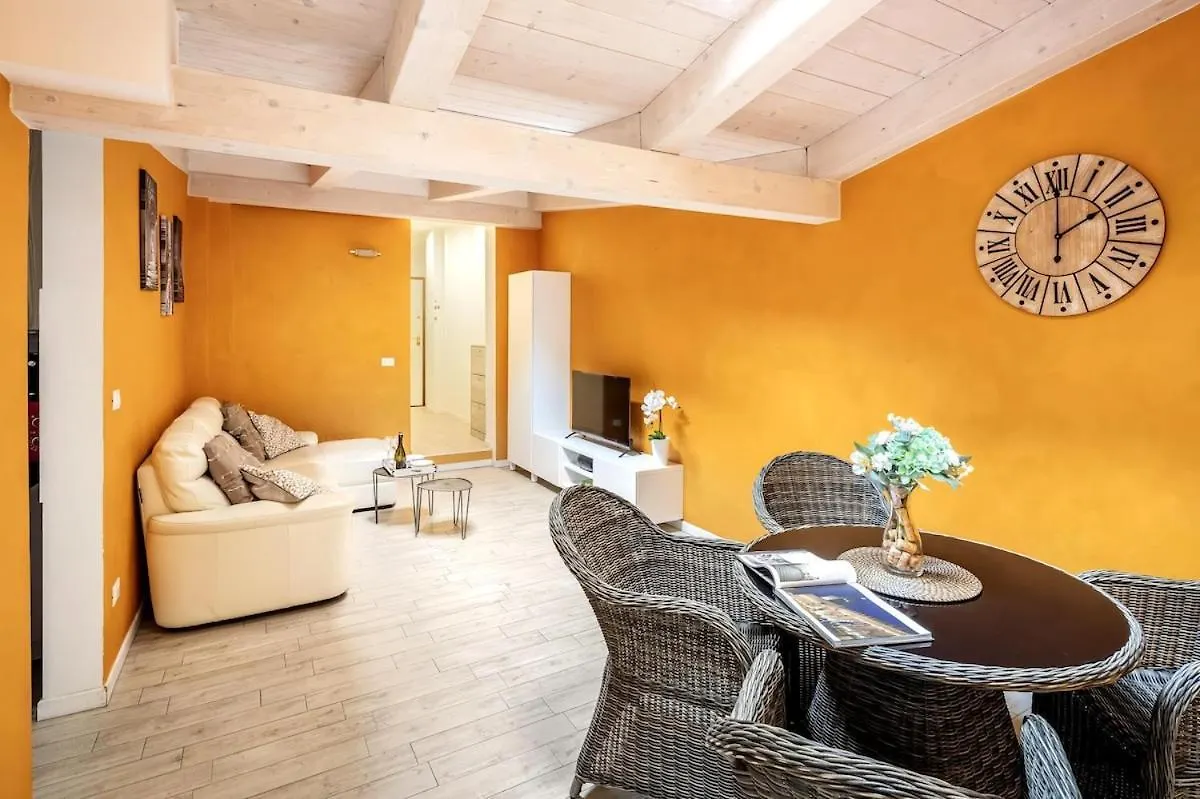 Apartment Secret Terrace Downtown Loft, Rooftop Terrace, 2 Bedrooms, Ac Bologna
