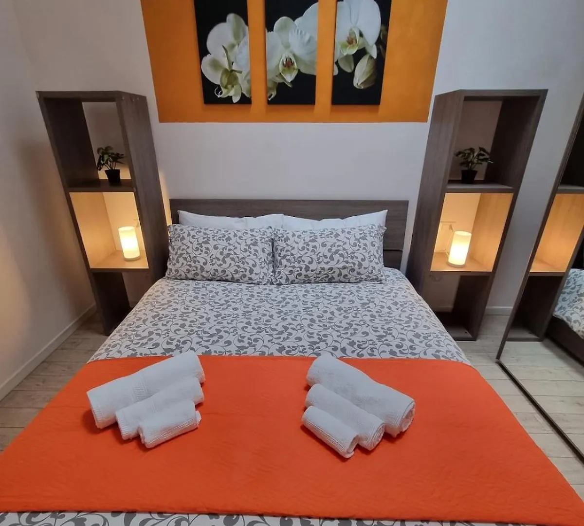Secret Terrace Downtown Loft, Rooftop Terrace, 2 Bedrooms, Ac Bologna Italy